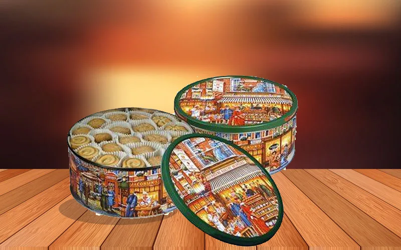 Nhiều người chọn bánh nhập khẩu làm quà biếu